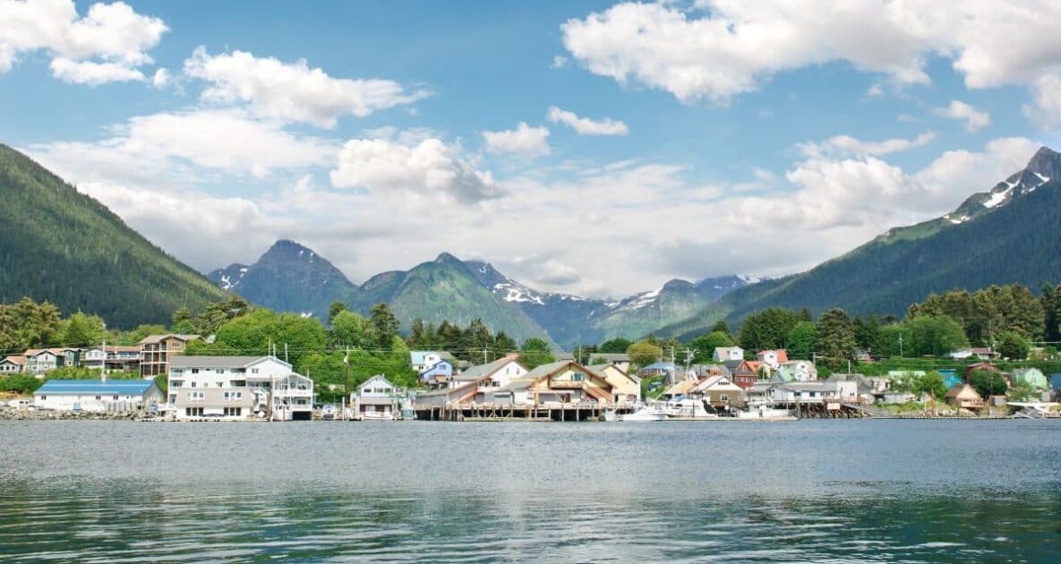 <p>These are the best things to do in Sitka on your cruise day!</p><p><a href="https://www.flannelsorflipflops.com/things-to-do-sitka-cruise-port/">Sitka Things to Do</a></p>