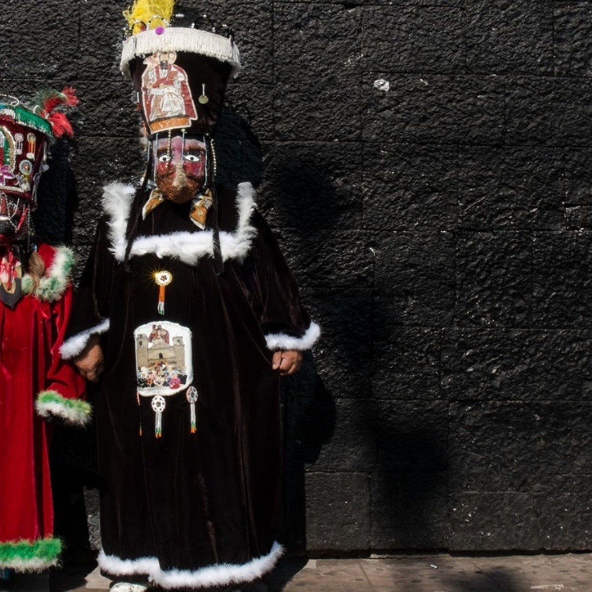 carnaval termina mal en tlaxcala: danzante pierde la mano por mosquetones