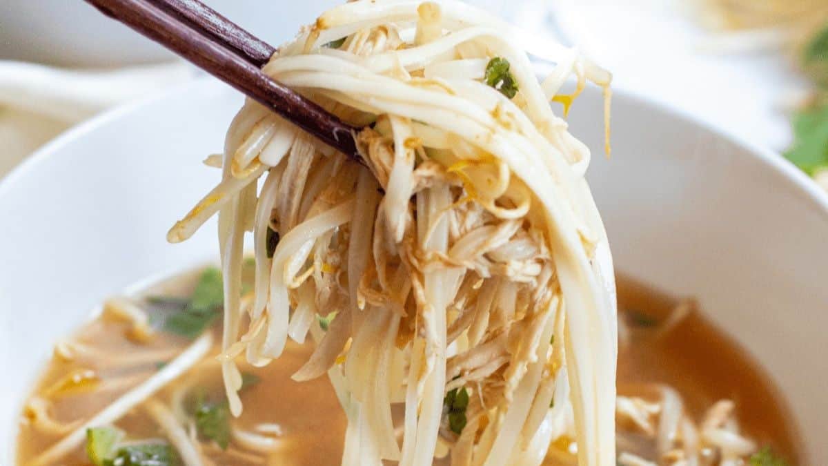 Set It And Forget It: 21 Effortless Crockpot Chicken Recipes For Busy 