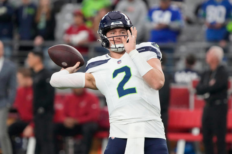 NY Giants are signing free agent QB Drew Lock from Seahawks