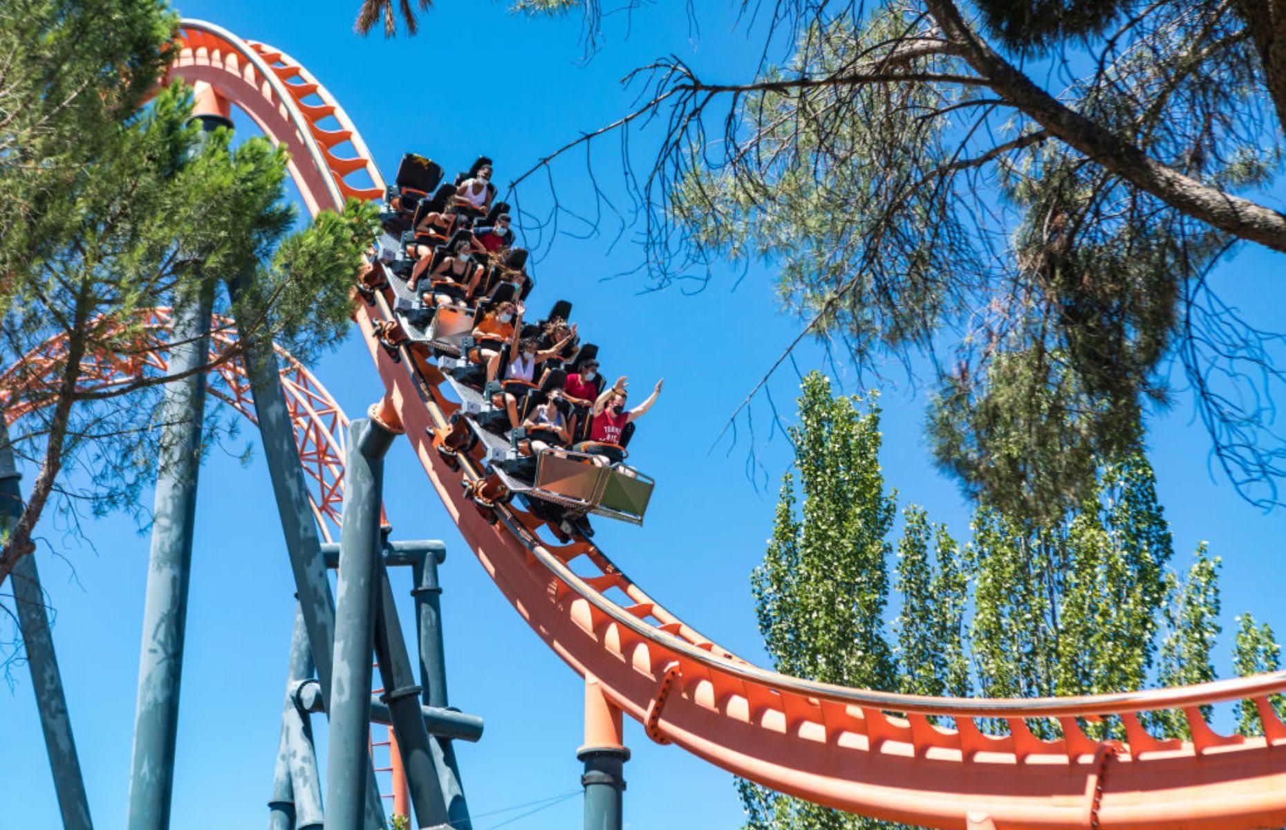 <p>Are you a white-knuckle warrior? A G-force embracer? Or perhaps a 'scream if you wanna go faster' type of rider? Wherever you get your theme park thrills, these record-breaking roller coasters are sure to fuel your fears (in a good way).</p>  <p>From the world's fastest coaster to the oldest, we've rounded up the rides that have made the record books. Buckle up!</p>  <p><strong>Read on to discover the world's record-breaking roller coasters...</strong></p>