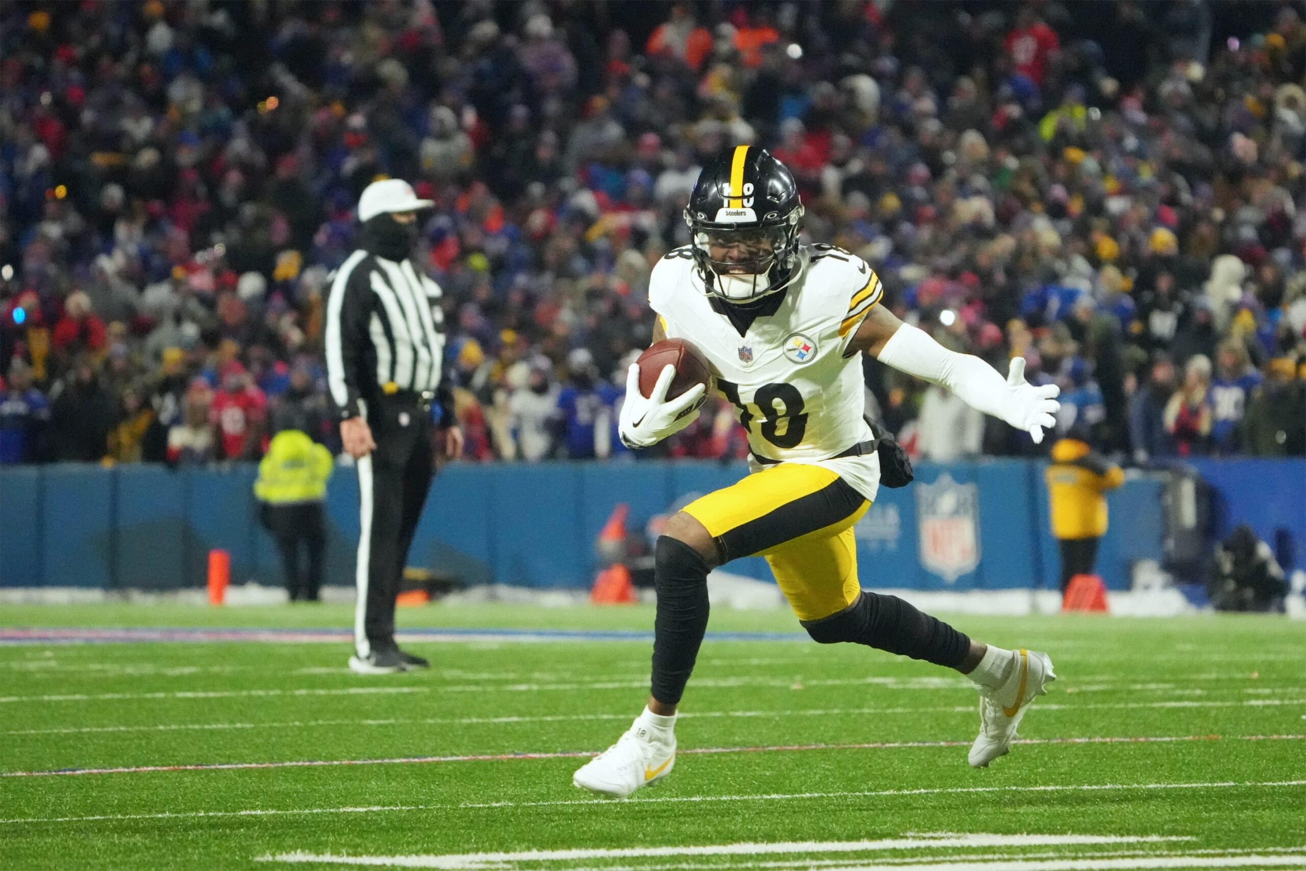 Panthers Acquire Diontae Johnson From Steelers: Trade And Contract ...