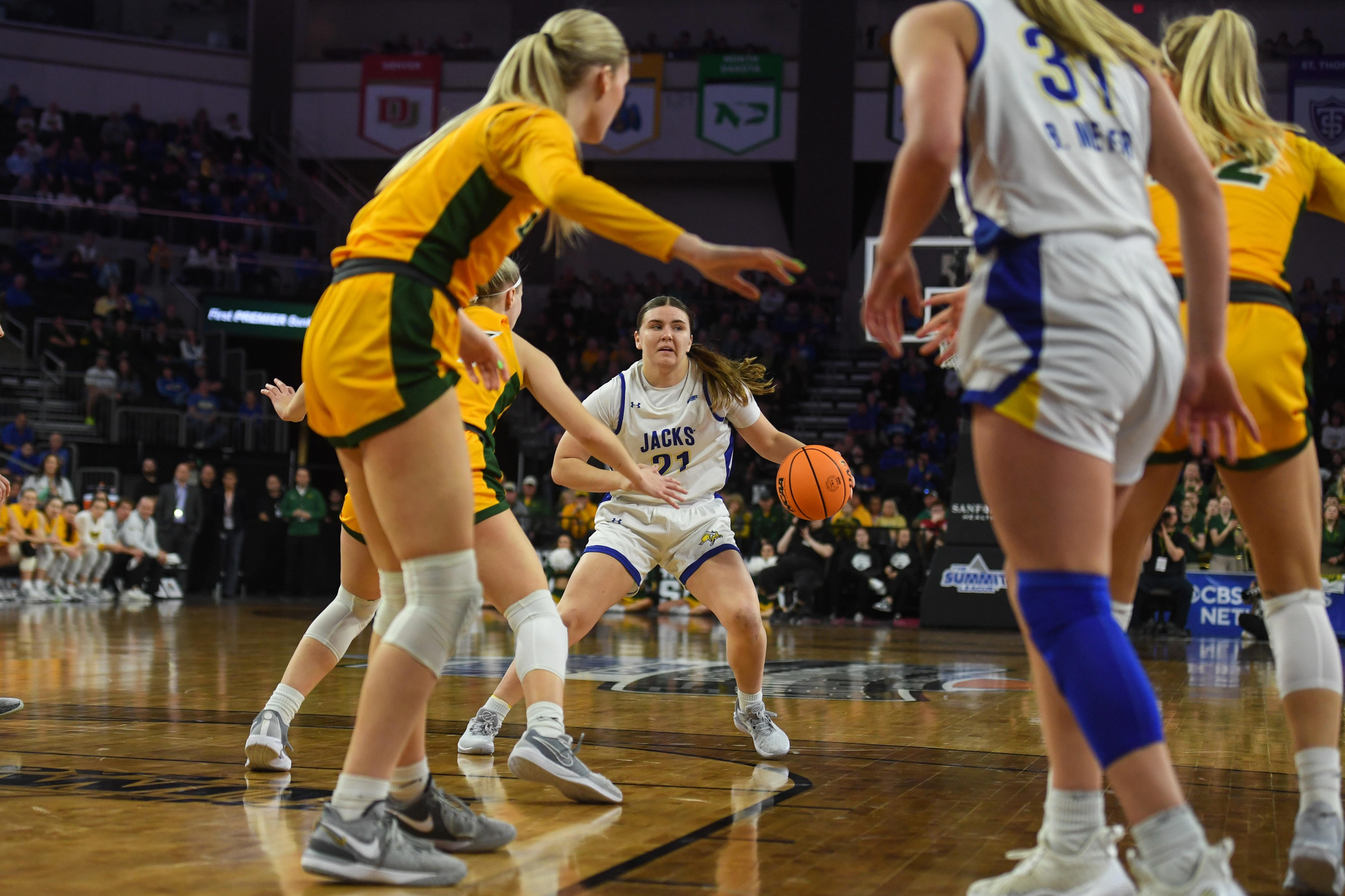 South Dakota State Women's Basketball Tops North Dakota State To Win ...