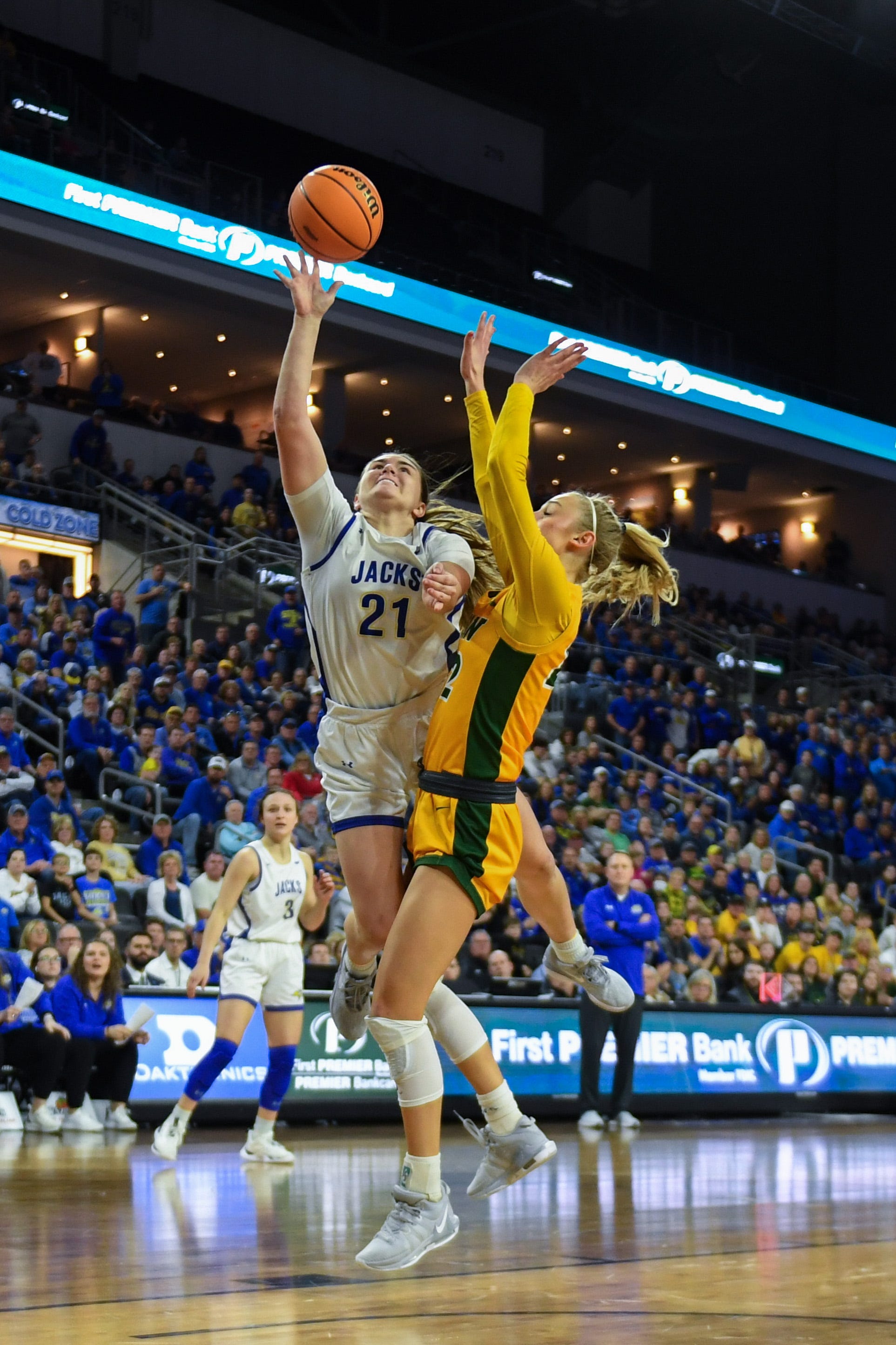 South Dakota State Women's Basketball Tops North Dakota State To Win ...