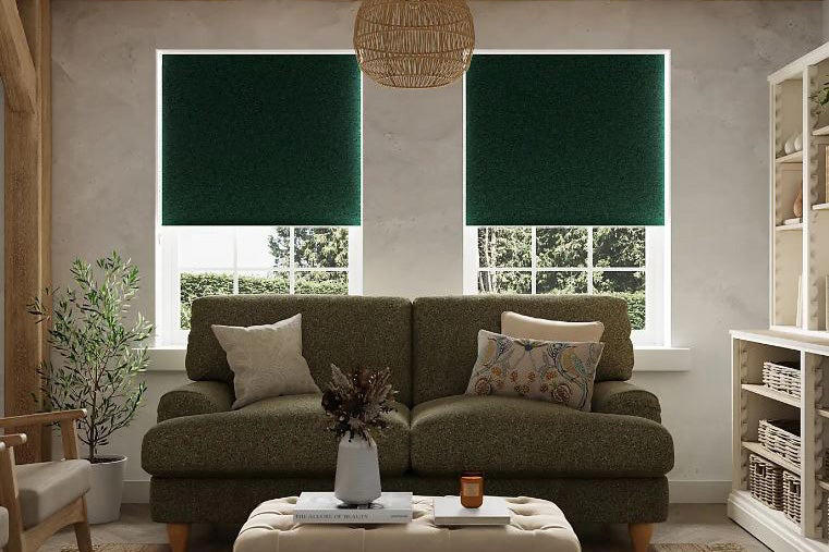 Best blinds for bedroom windows in roller, Venetian, blackout and more ...