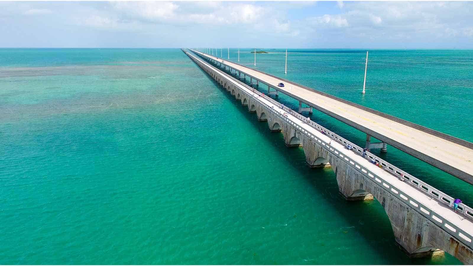 <p><span>The Florida Keys are a string of tropical islands located at the southern tip of Florida, connected by the iconic Overseas Highway. This destination offers a l<a href="https://frenzhub.com/caribbean-destinations/">aid-back island lifestyle</a>, world-renowned fishing and diving spots, and stunning sunsets. As part of the United States, no passport is needed for US citizens to visit the Florida Keys.</span></p>