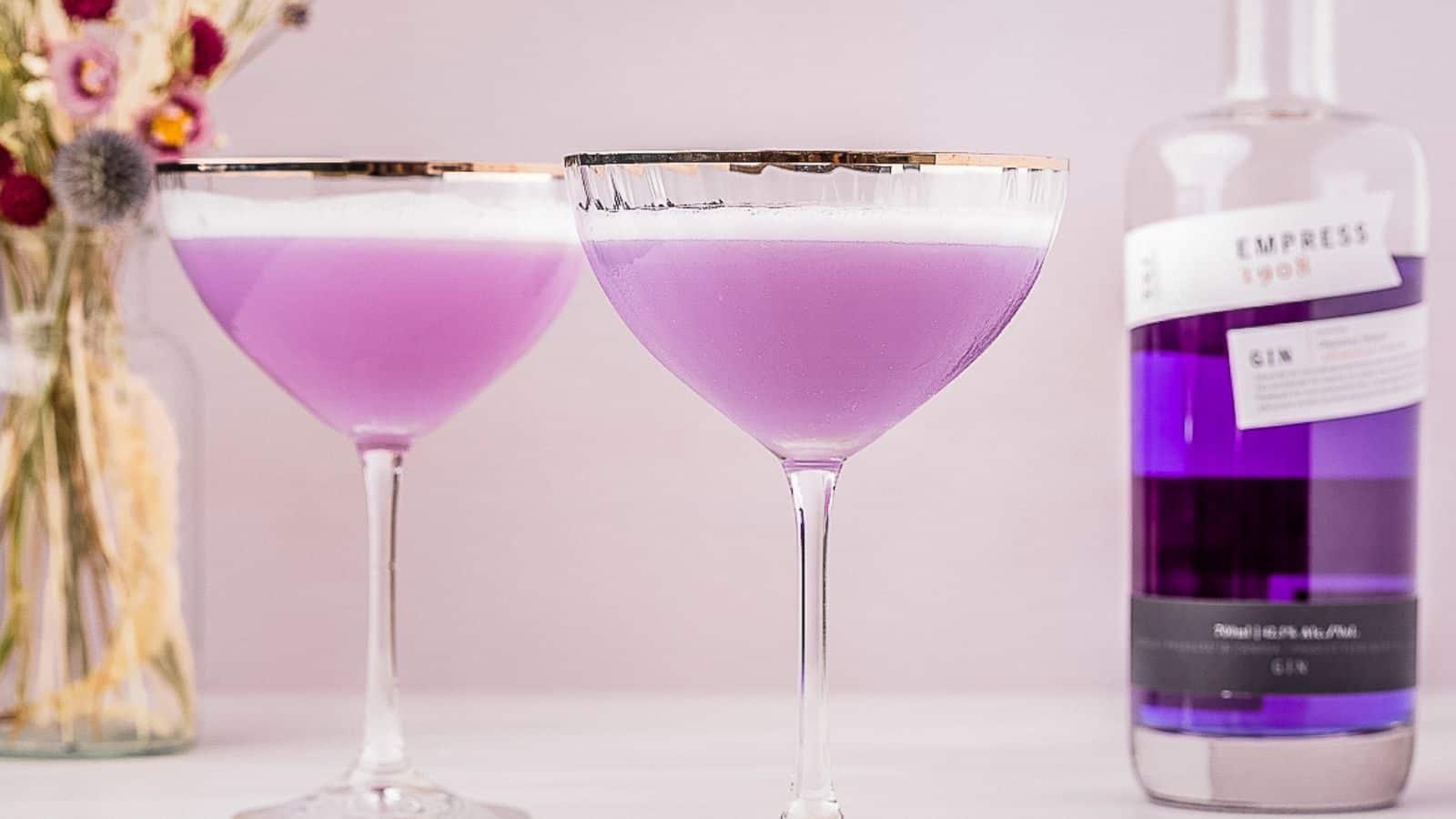 <p>Make an Empress 1908 Gin Sour for a classy drink with a tangy taste. You only need a few ingredients, including Empress 1908 Gin known for its beautiful color. It’s smooth and tangy, great for when you want something fancy. Takes about 5 minutes to prepare, so you can enjoy its elegance without delay.<br><strong>Get the Recipe: </strong><a href="https://reneenicoleskitchen.com/empress-1908-gin-sour-cocktail/?utm_source=msn&utm_medium=page&utm_campaign=10%20classic%20cocktails%20&%20mocktails%20you%20should%20know%20how%20to%20make">Empress 1908 Gin Sour Cocktail</a></p>