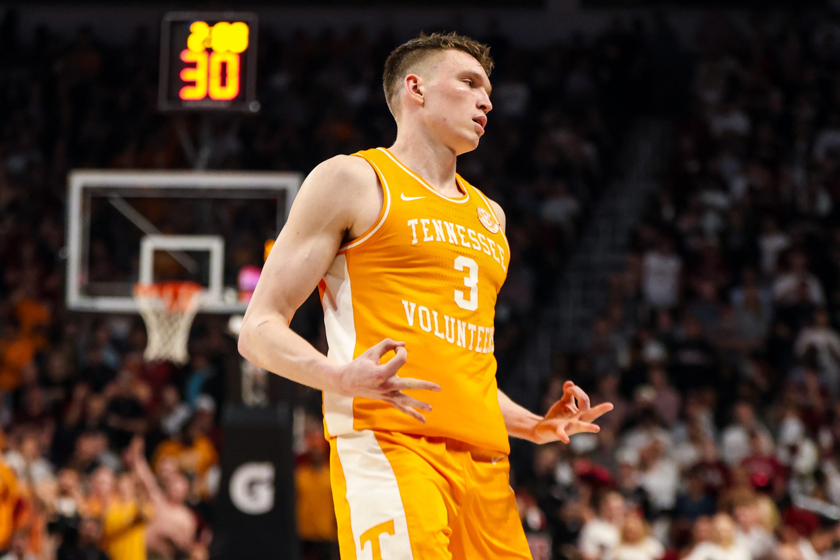 Dalton Knecht Named Consensus First-team All-American For Tennessee ...