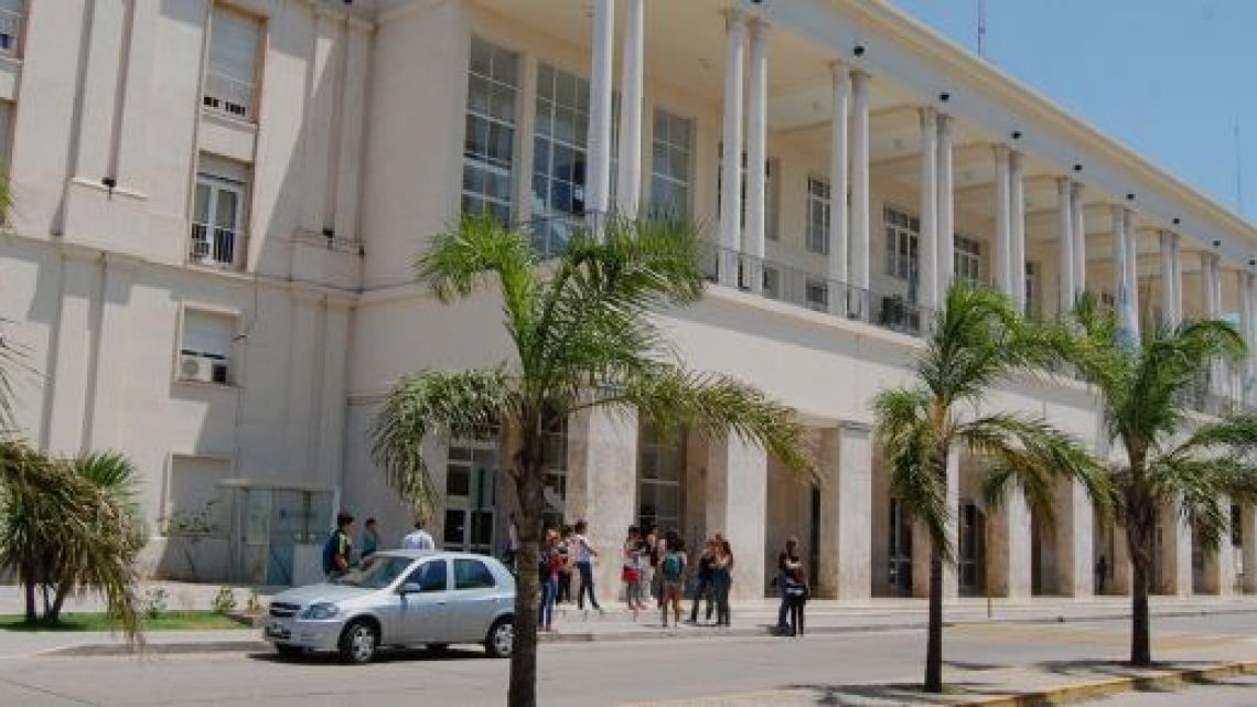 universidades: para el cin no hubo “acuerdo” sino “un anuncio del gobierno” y ratificó la marcha