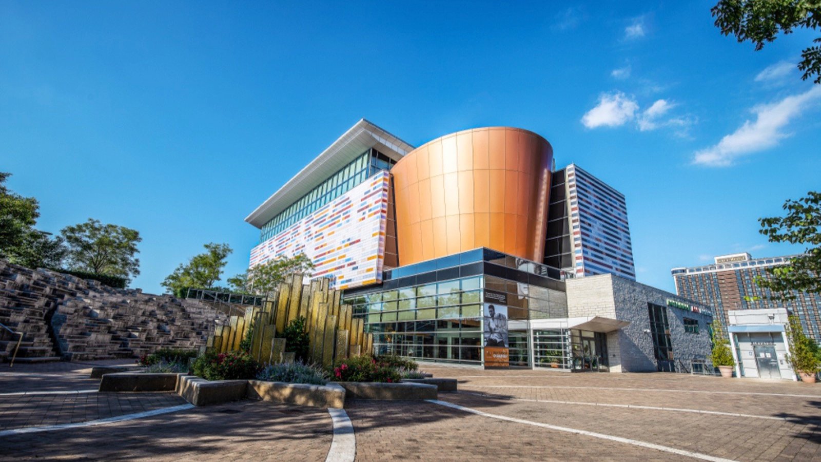 <p>Also in Louisville, the Muhammad Ali Center is a museum celebrating the legendary boxer Muhammad Ali. It has five levels of galleries, exhibits, artifacts, and films presenting snapshots of Ali’s life.</p>