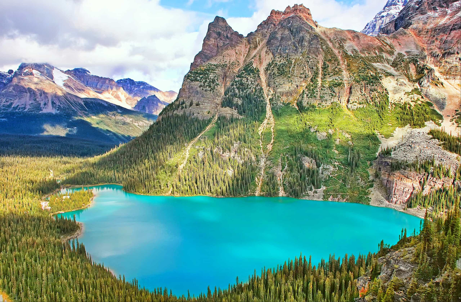 Discover Canada's Amazing National Parks