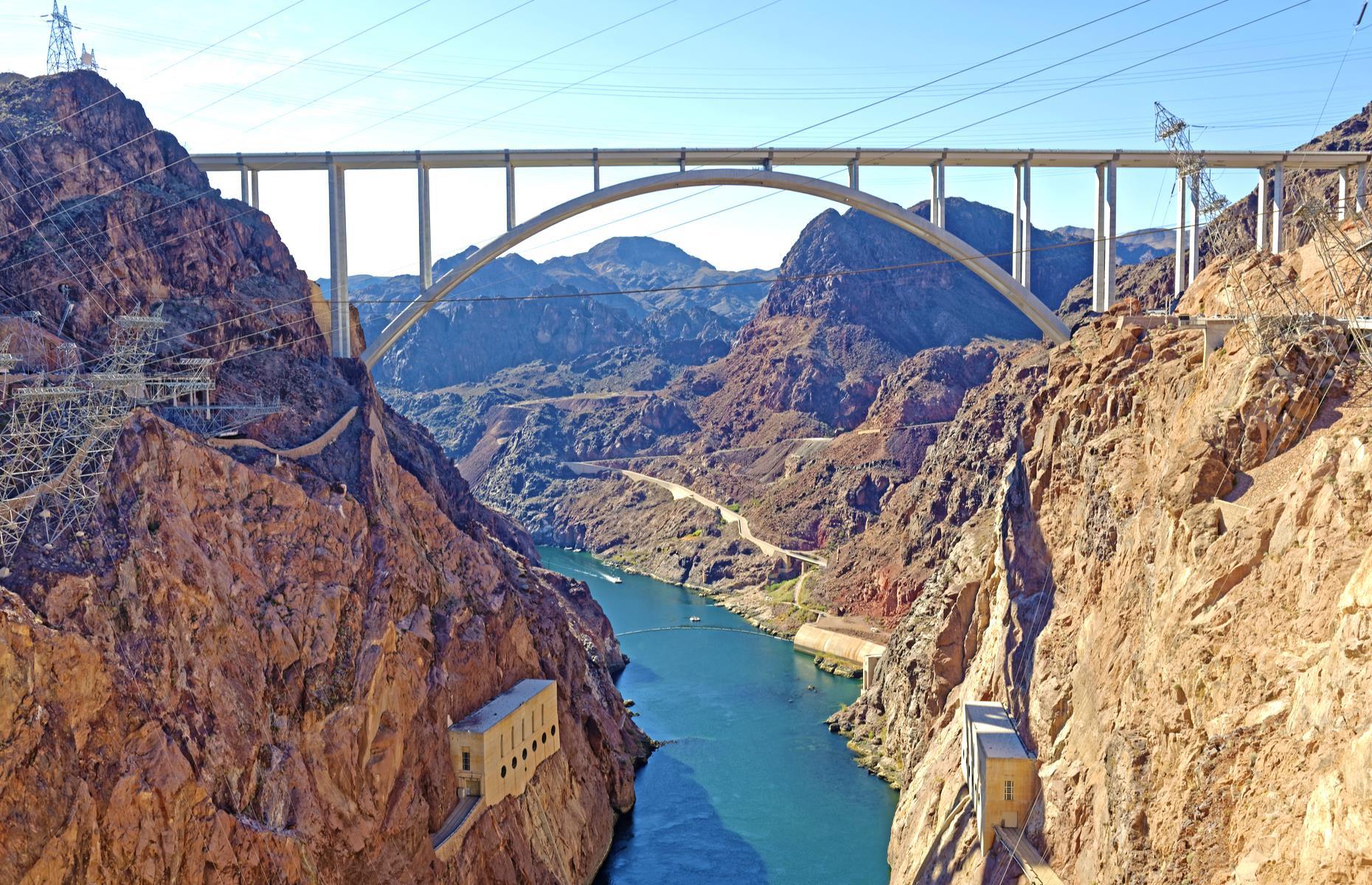 This is the most spectacular bridge in every US state. Have you seen it?