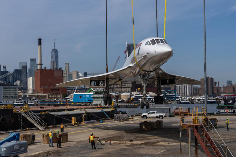 Historic Concorde supersonic jet is making its way back to the Intrepid ...