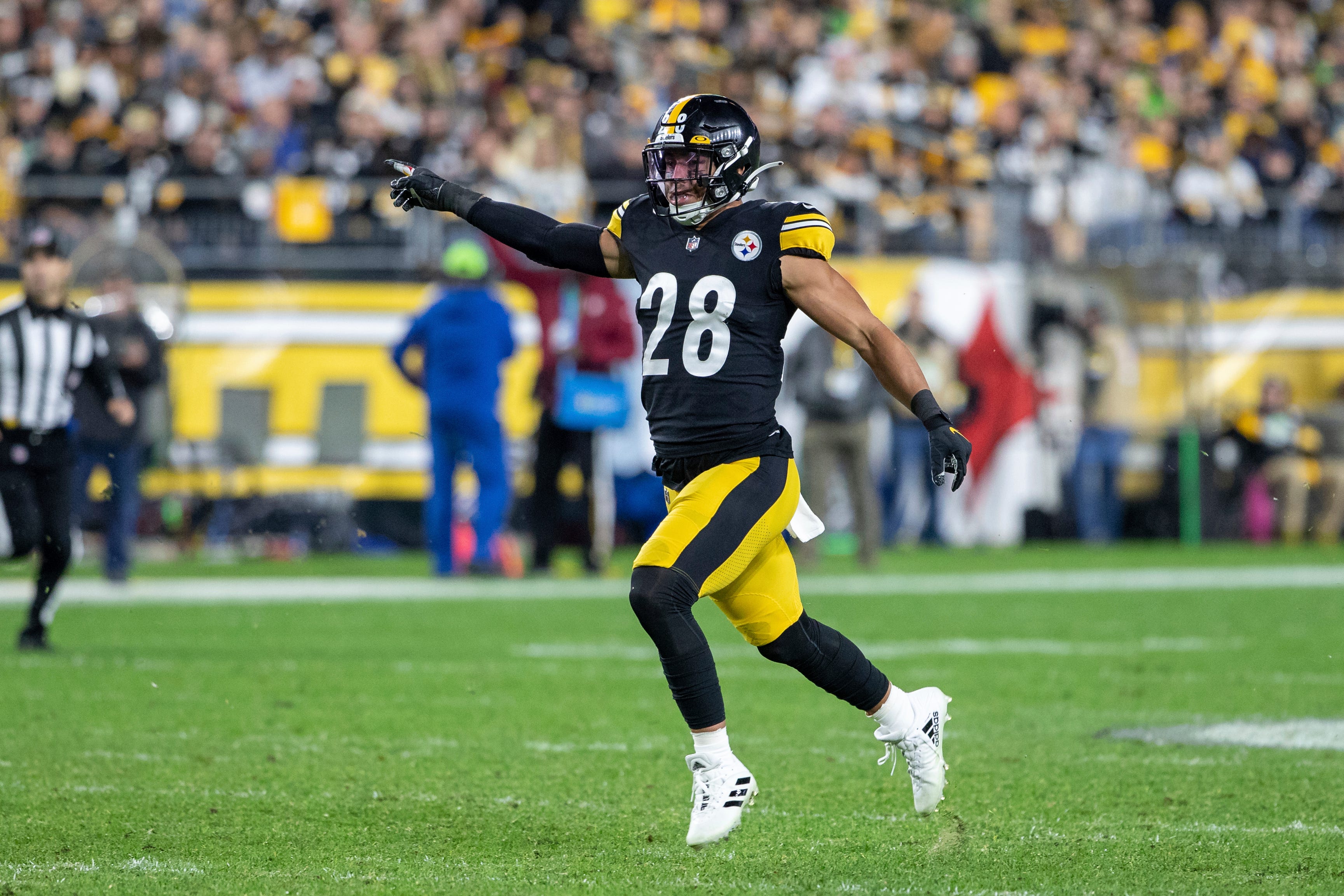 Steelers Re-sign Special Teams Ace Miles Killebrew To A 2-year Contract