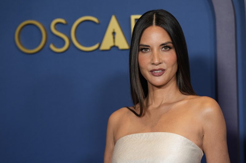 Olivia Munn Says She Was Diagnosed With Breast Cancer, Underwent Double ...