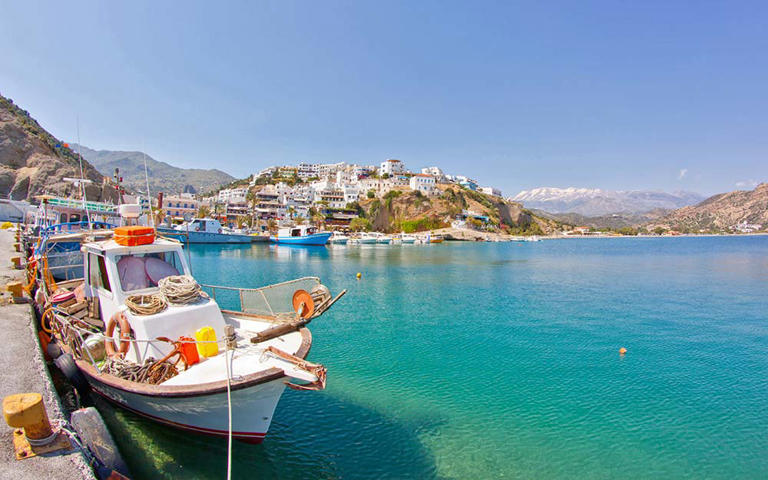 During your holiday in Crete, see beautiful coastline, ancient treasures and tasty cuisine - CHRISTOPHE FAUGERE