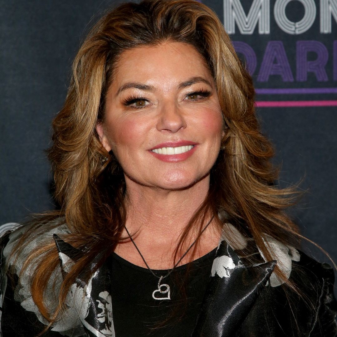 Shania Twain, 58, Looks 'younger Than Ever' In Daring Strapless Mini-dress