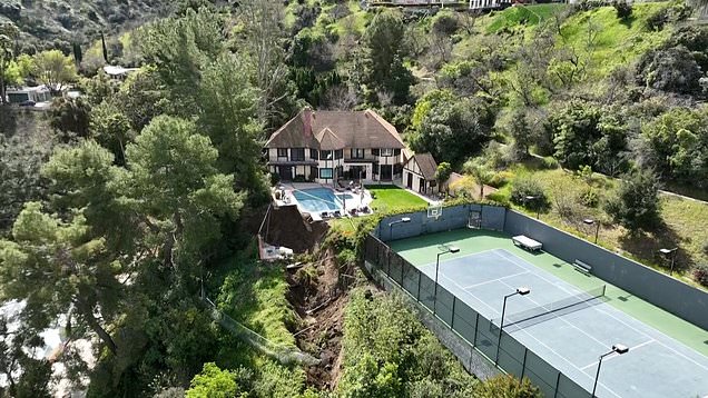 Aerial Footage Of Landslide That Destroyed Los Angeles Mansion