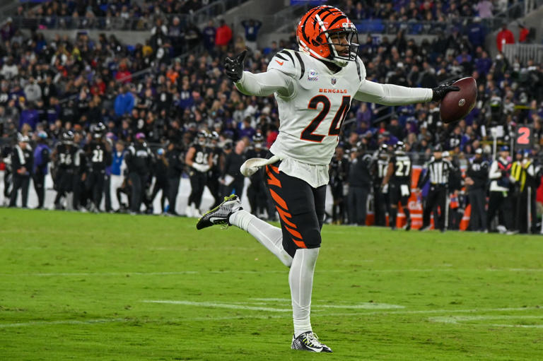 Instant analysis after Bengals reunite with Vonn Bell in free agency