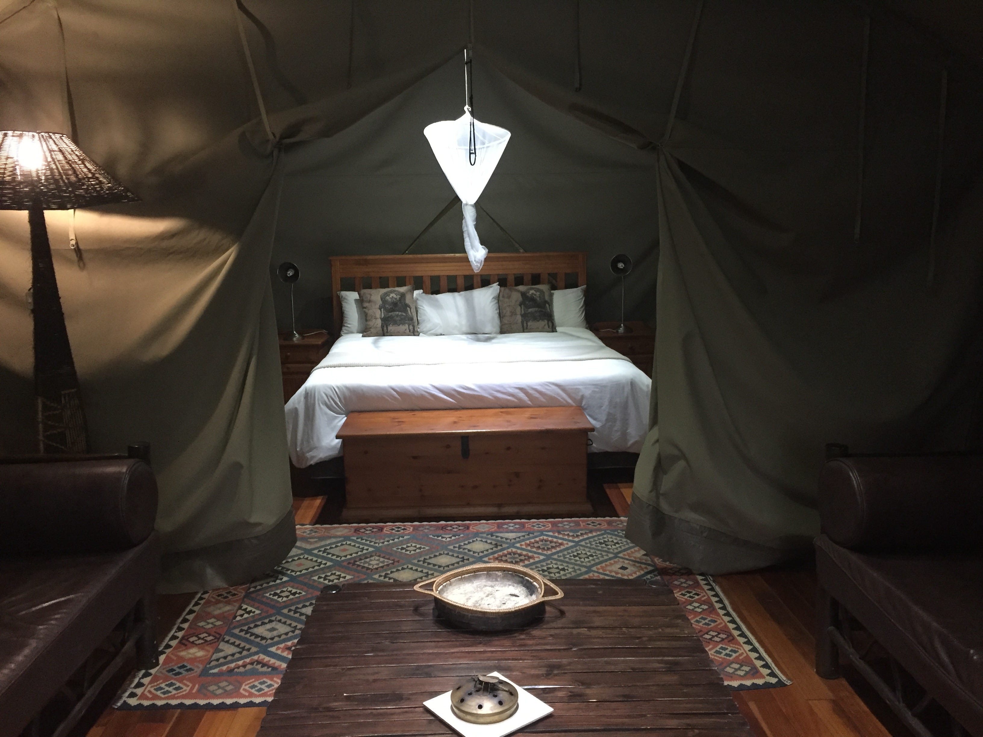 <p>I had booked a two-bedroom unit (two tents), but my friend couldn't come at the last minute. Since I couldn't change the reservation, I still stayed in the two-bedroom unit and my friend paid her share.</p><p>The campsite came with a small pool to dip in, but it was covered as the weather was pretty cold.</p><p>Each unit had a private bathroom and kitchen in a building separate from the tents, so I needed to leave my tent to use the bathroom at night.</p>