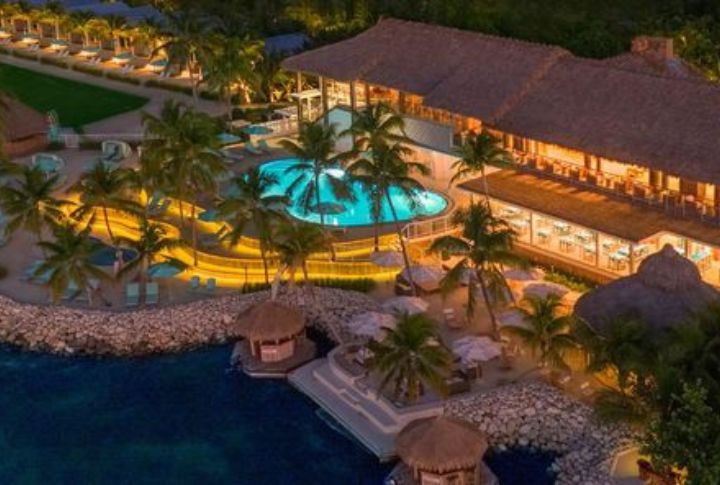 <p>Planning for the ultimate couples’ retreat in Florida? Bungalows Key Largo’s got you. Its intimate bungalows tucked away on a tropical island create a private haven. Paddle through turquoise waters on a kayak, explore vibrant coral reefs, and witness unforgettable sunsets at only $800/night.</p>