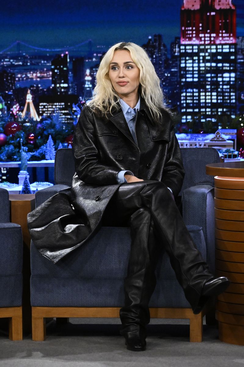 <p>In Gucci during a visit to Jimmy Fallon.</p>