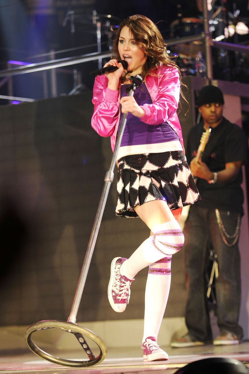 <p>In concert for the <em>Hannah Montana </em>'Best of Both Worlds' Tour in 2007. </p>
