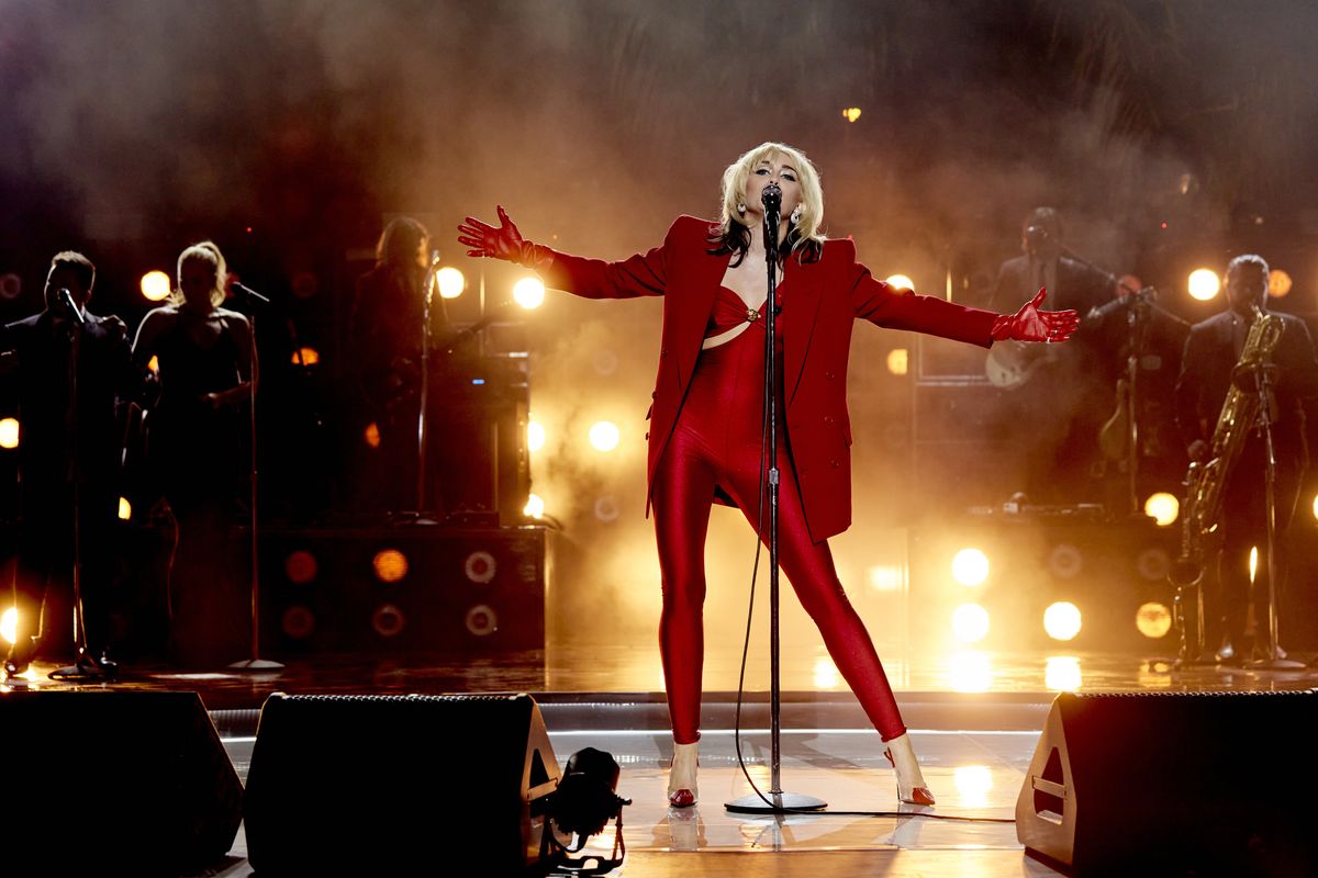<p>Performing at her <em>Miley’s New Year’s Eve Party</em> in 2021.</p>