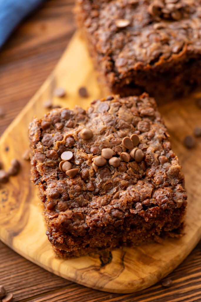 Chocolate No Frost Oatmeal Cake