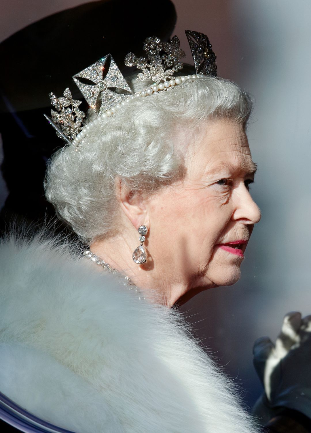 <p>                     The late Queen Elizabeth II, pictured here wearing the Diamond Diadem tiara, was renowned for always looking her absolute best whenever attending public events. The tiara she wore to the 2006 Opening of Parliament is a particularly important one as it has been passed down through the reigning royals since 1820. She wore this tiara on the day of her coronation in 1953. Fun Queen Elizabeth fact: it was the third crown or tiara the Queen wore that day.                   </p>