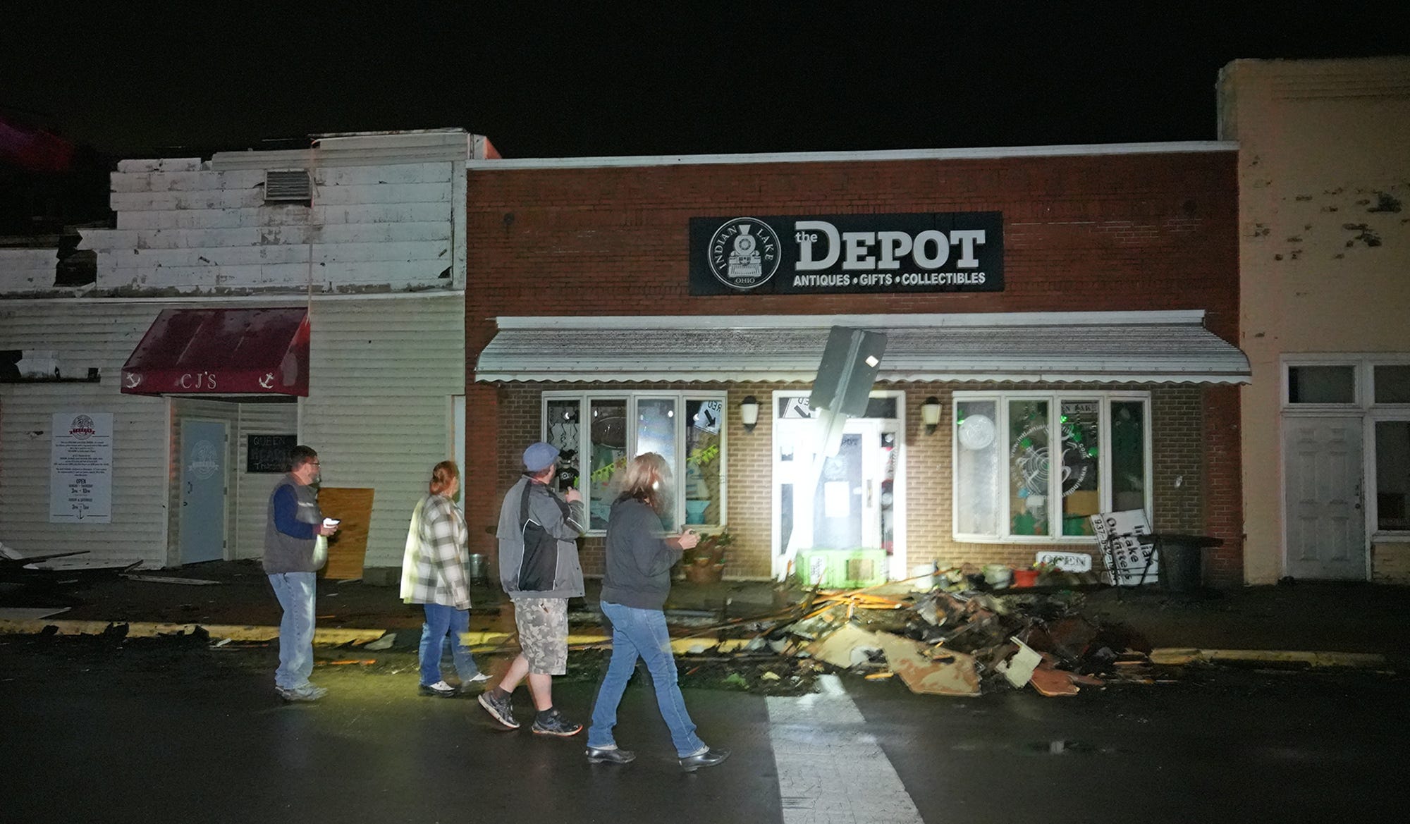 At least 3 dead in Logan County northwest of Columbus after tornadoes