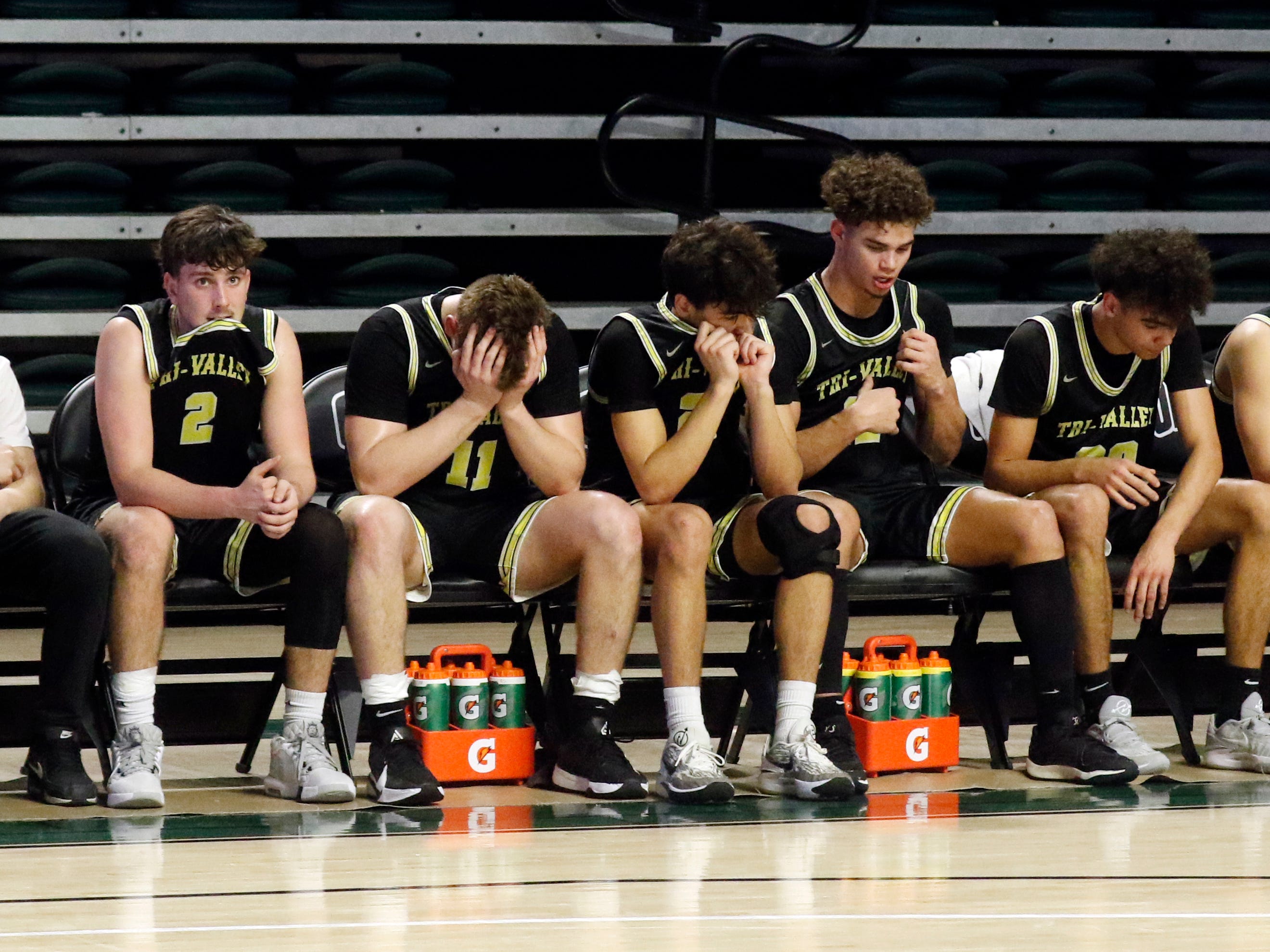 Second-half Drought Ends Tri-Valley Boys Basketball Team's Season In ...