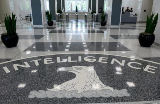 Le logo de la Central Intelligence Agency dans le hall d'entrée du siège de la CIA à Langley, en Virginie, le 14 août 2008