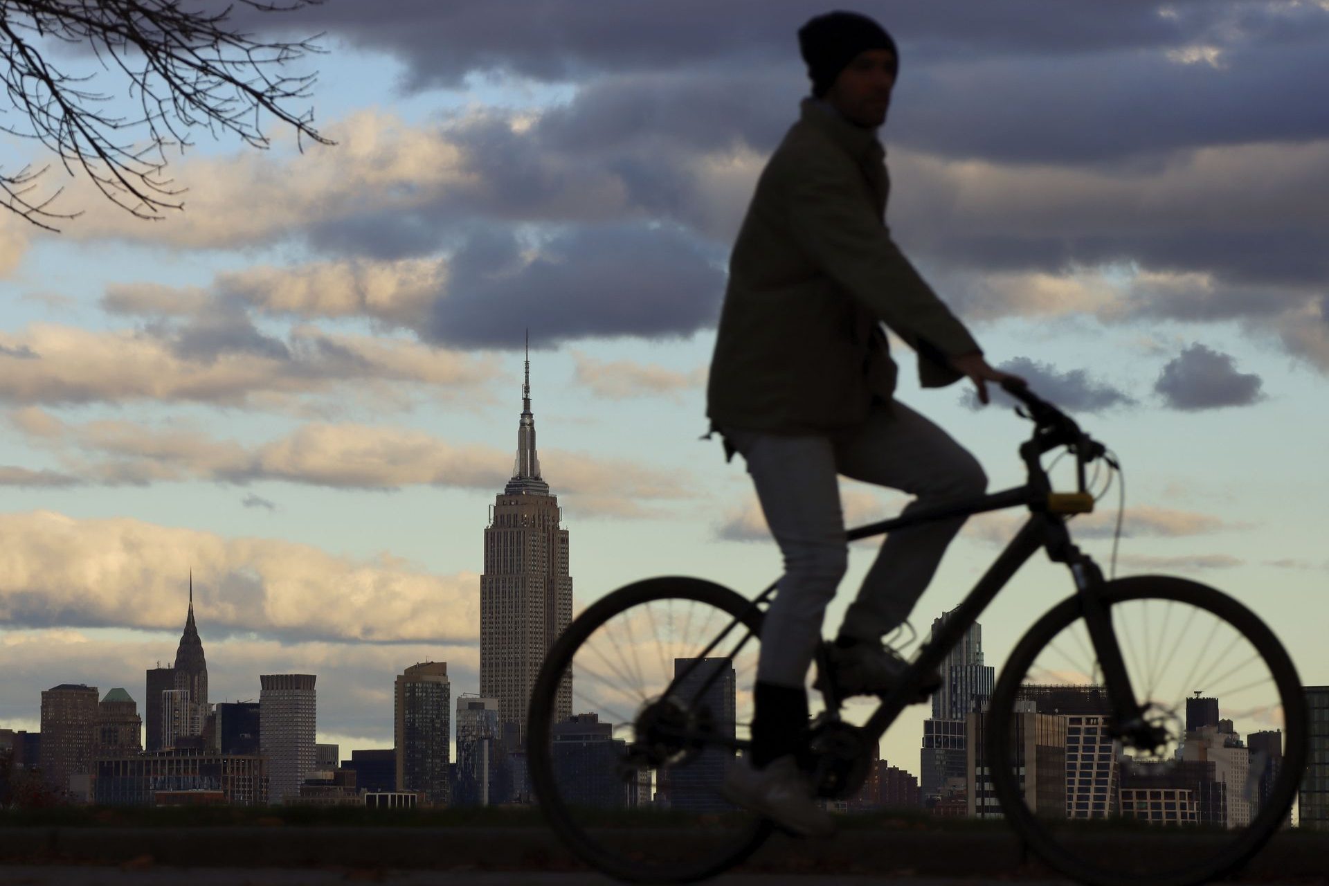 electric bike commuting distance