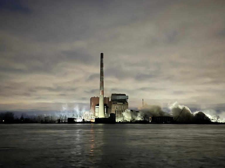 Trenton Channel power plant stacks demolished, toppling one at a time