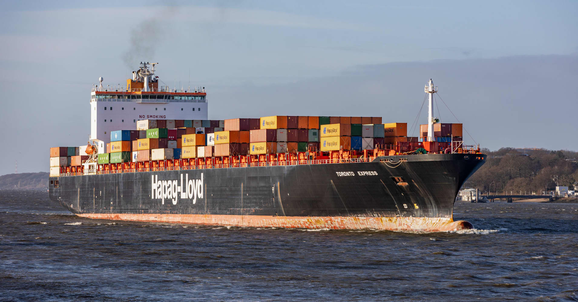 CEO Of Hapag-Lloyd, One Of World's Top Ocean Shippers, Says The Outlook ...