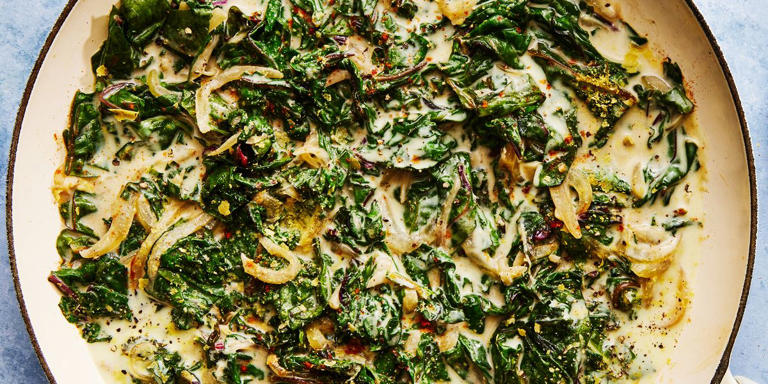 Even The Pickiest of Eaters Will Love These One-Pot Creamy Vegan Greens