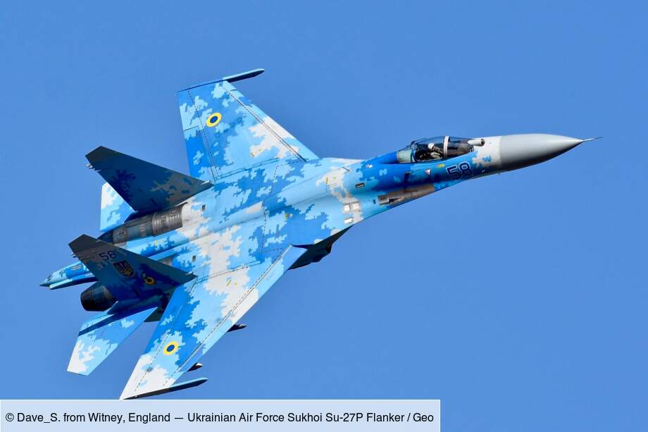 SUKHOÏ SU-27