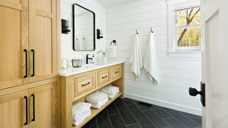 The Types Of Wood That Will Hold Up To The Humidity In Your Bathroom