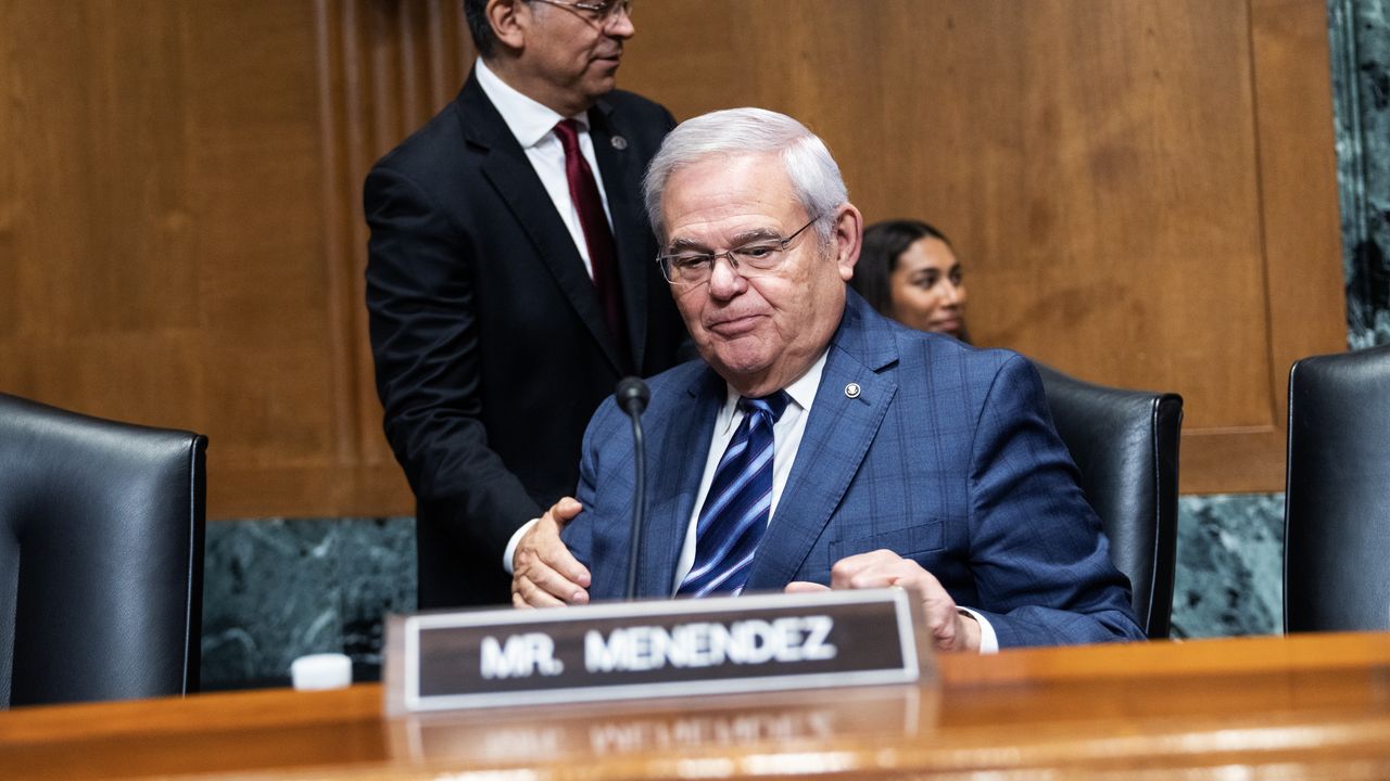 Menendez Indictments Inspire Bipartisan Bribery Bill