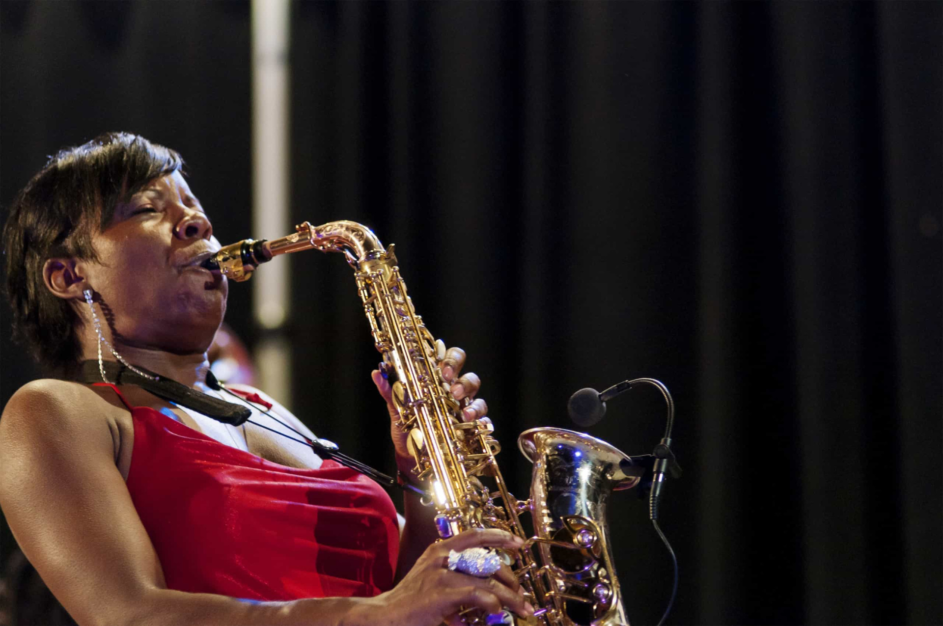 <p>Tia Fuller has used her exceptional saxophone talents to find all sorts of fame for herself. While best known for being a permanent member of Beyoncé's touring band, Fuller's virtuosic playing was also featured in Pixar's 2020 animated hit 'Soul'.</p><p><a href="https://www.msn.com/en-sg/community/channel/vid-7xx8mnucu55yw63we9va2gwr7uihbxwc68fxqp25x6tg4ftibpra?cvid=94631541bc0f4f89bfd59158d696ad7e">Follow us and access great exclusive content every day</a></p>