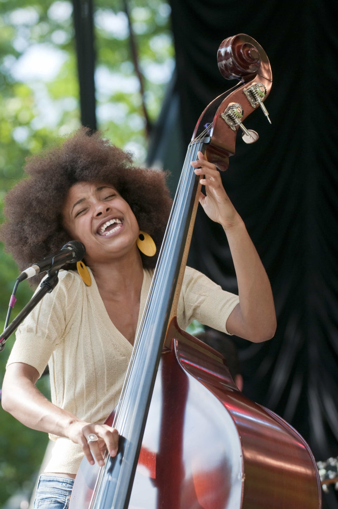 <p>A bassist, singer, and bandleader who has been taking the world of modern jazz by storm for more than a decade, Esperanza Spalding excels at seamlessly combining classic techniques with new, fresh energy.</p><p><a href="https://www.msn.com/en-sg/community/channel/vid-7xx8mnucu55yw63we9va2gwr7uihbxwc68fxqp25x6tg4ftibpra?cvid=94631541bc0f4f89bfd59158d696ad7e">Follow us and access great exclusive content every day</a></p>