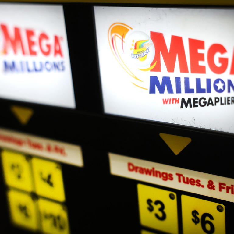 Mega Millions Lottery Jackpot Reaches Past 1 Billion Dollars
