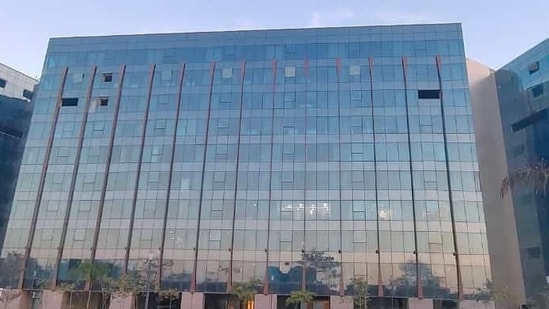 nbcc sells 2 lakh sq ft commercial space in south delhi’s world trade centre for ₹828 crore