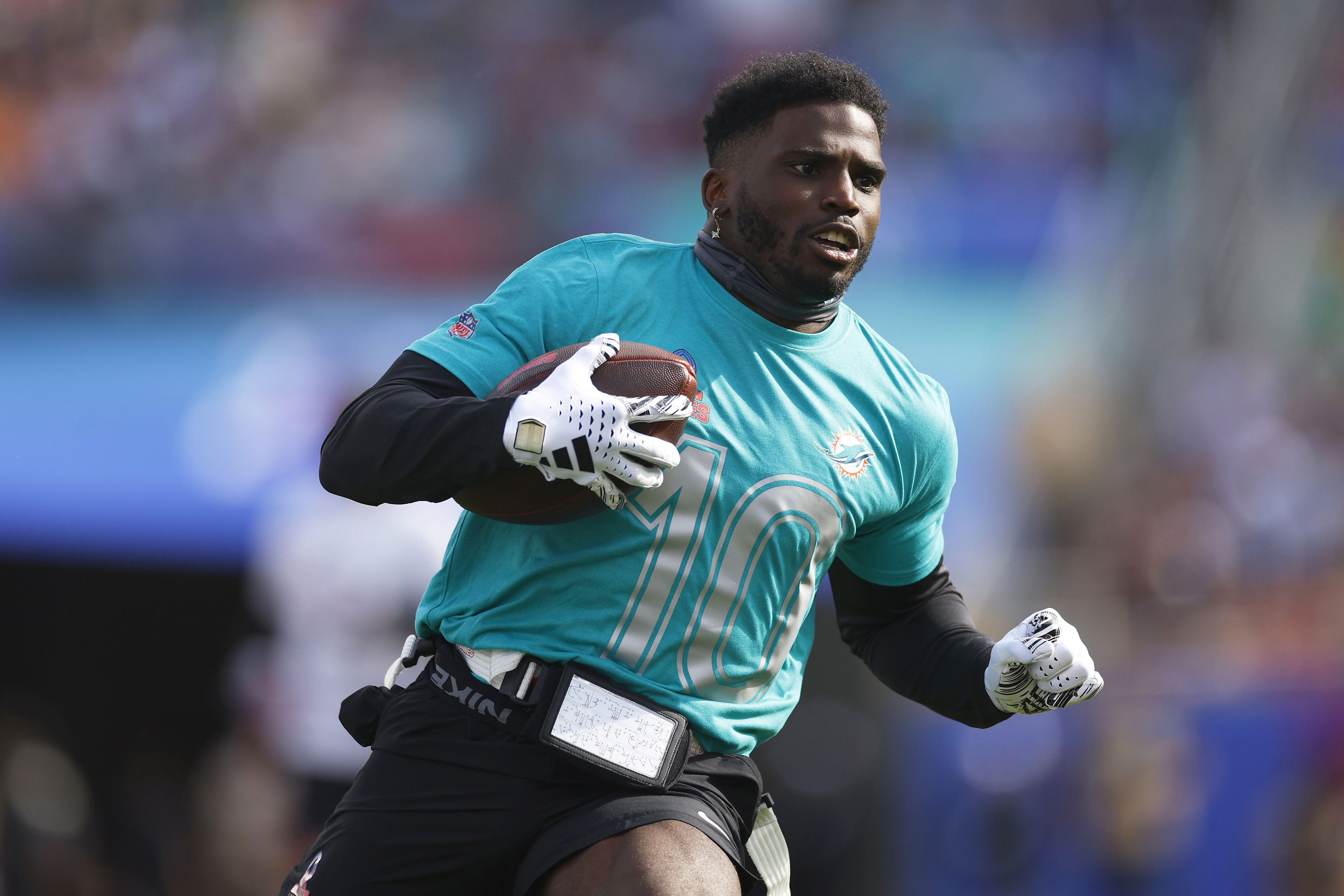 Tyreek Hill's Lawyer Calls Lawsuit Claiming Dolphins WR Broke Model's ...