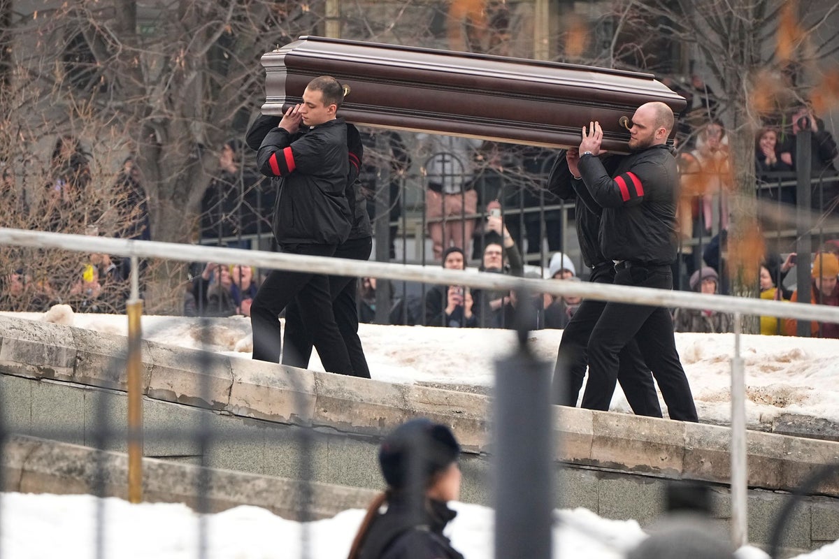 Alexei Navalny Funeral: Thousands Gather As Russian Opposition Leader ...