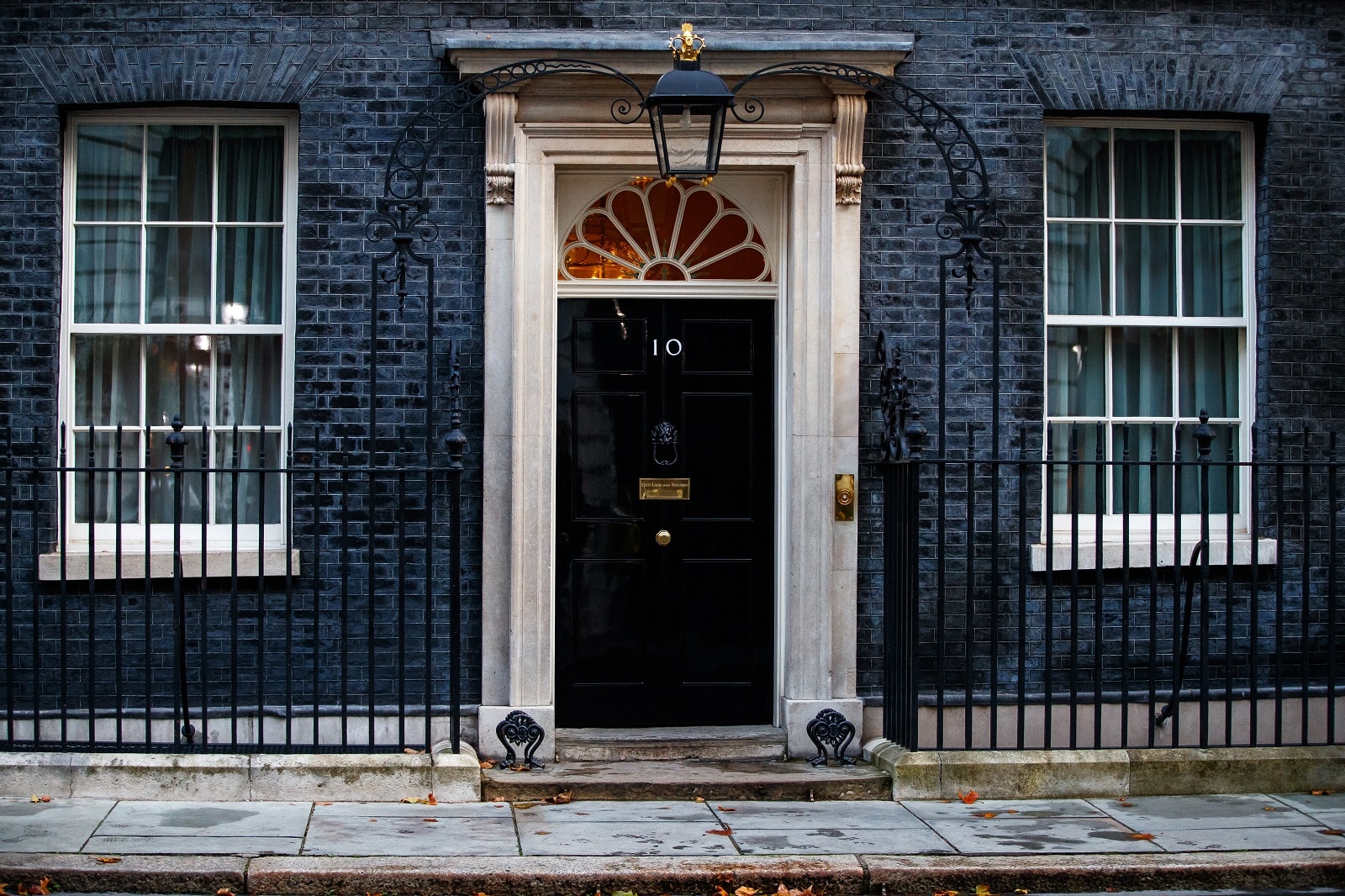 Image Credit: Shutterstock / zjtmath <p><span>Lizz Truss spent the least amount of time in Number 10 than any Prime Minister in history, ousted after being presented with a budget of  £45bn in unfunded tax cuts, which saw interest rates soar and mortgages increase across the country.</span></p>