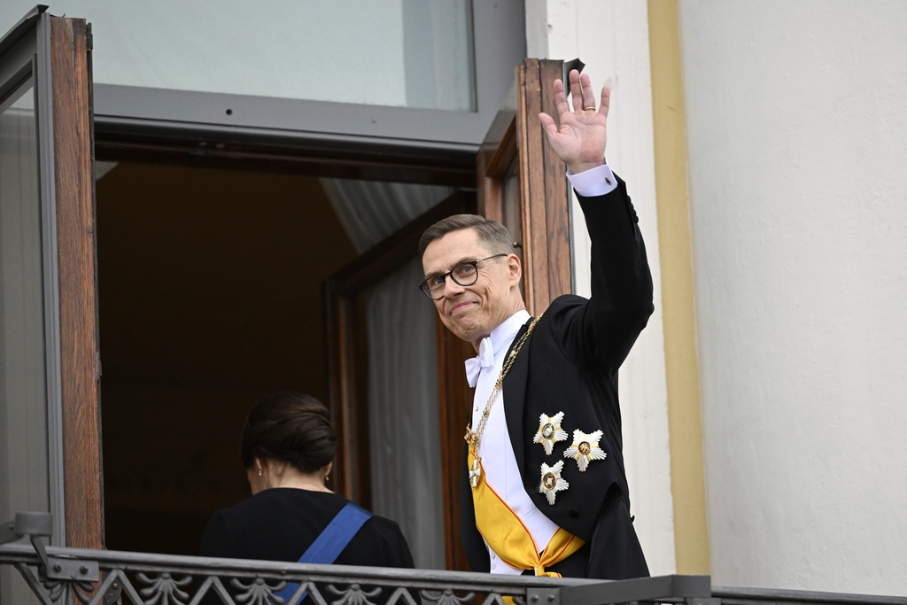finlands nye president bjuds in till sverige