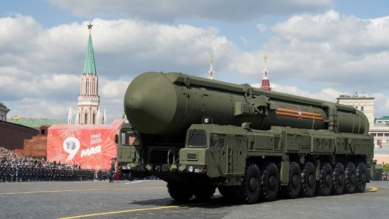 Day After Putin's Nuke War Warning, Russia Tests Nuclear Ballistic Yars ...