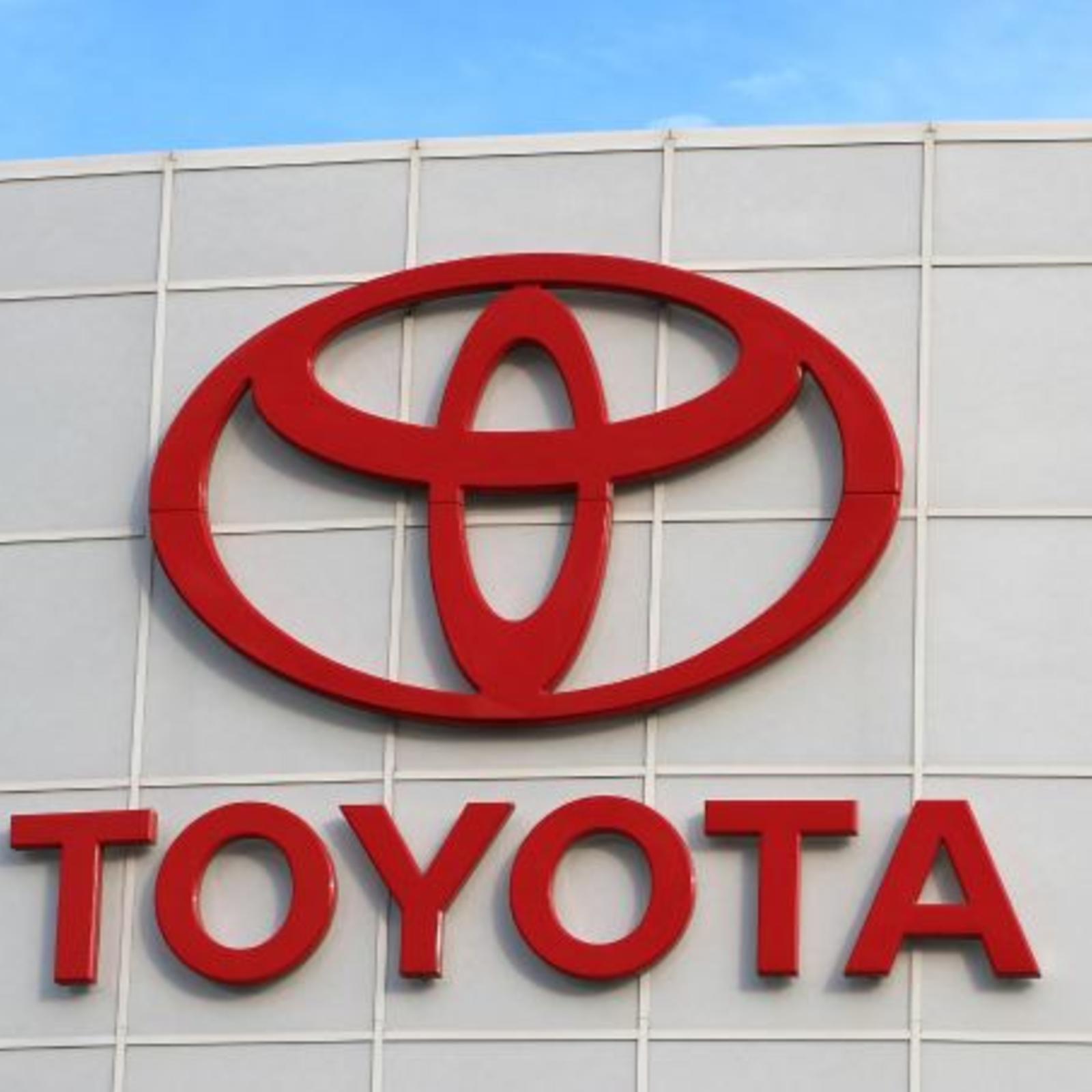 Toyota Recalls 381,000 Tacoma Trucks Over Potential Rear-axle Defect